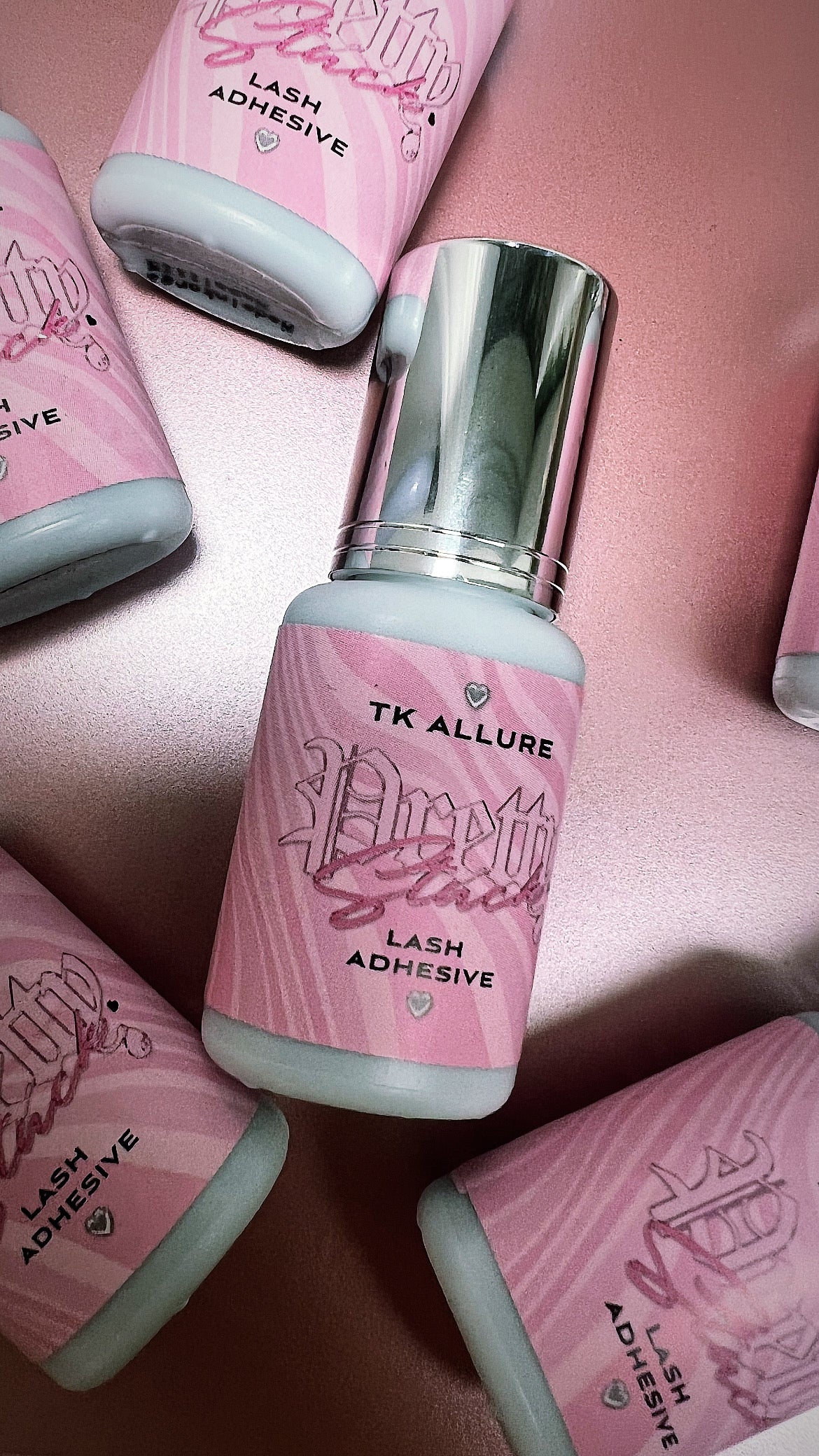 Pretty Stuck Lash adhesive (5ml)